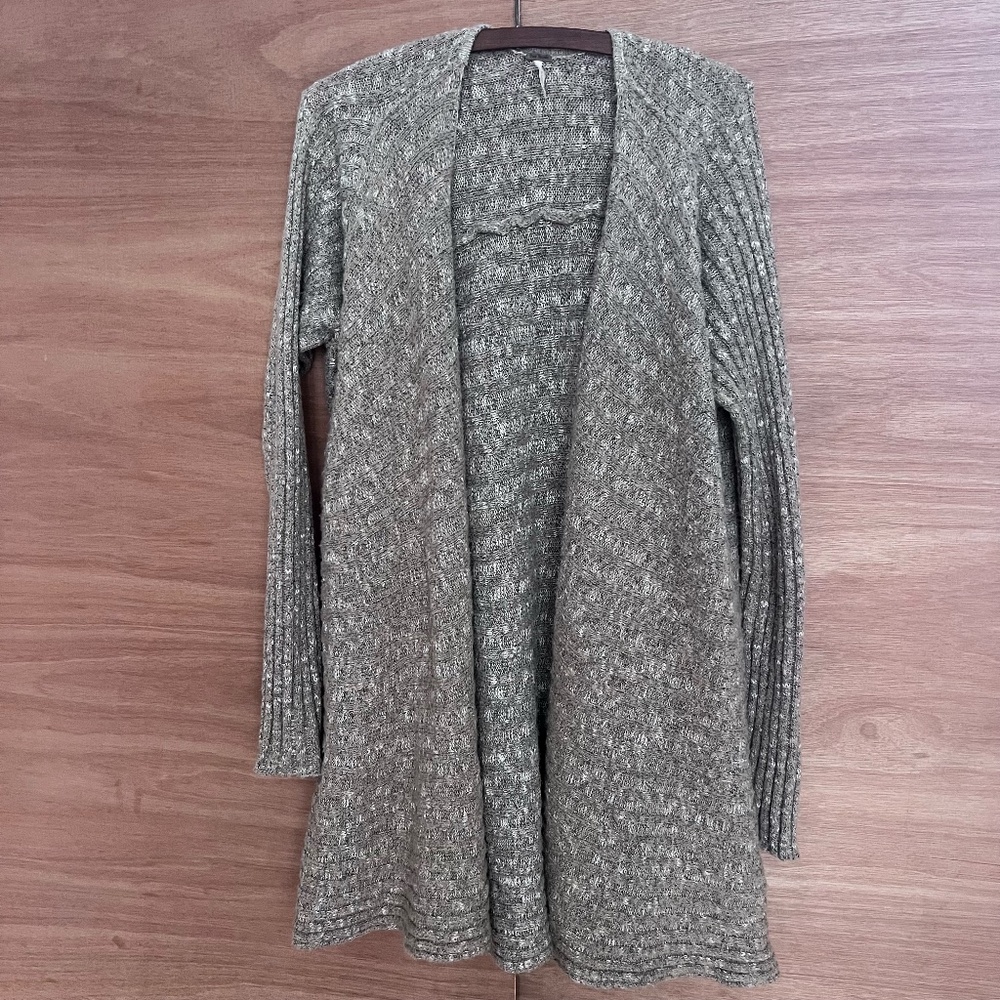 Free People long open front knit cardigan size M medium L/S tan gray